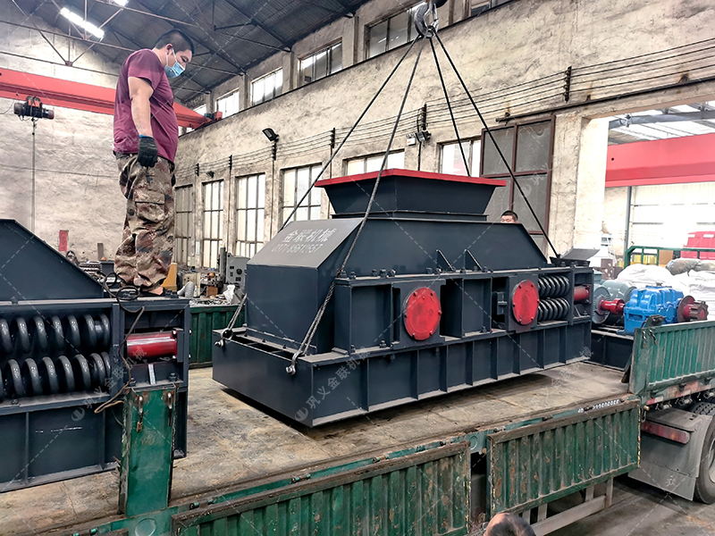 處理礦山廢石料用1510型對輥制砂機產能如何？